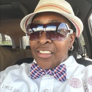 Meet your Posher, Rita